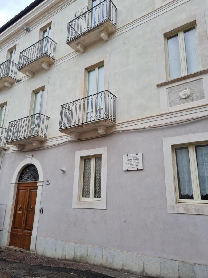 Casa Giulia Apartment ลาควิลา ภายนอก รูปภาพ
